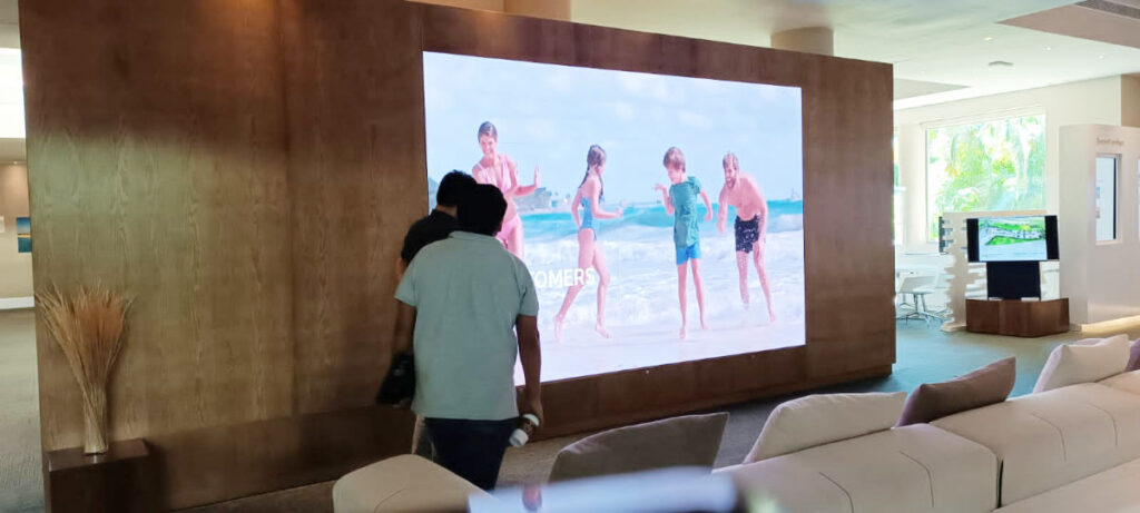 videowall hotel playa paraiso riviera maya